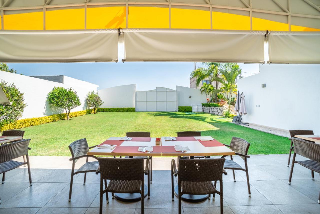 Hotel Magico Inn Cuautla  Экстерьер фото
